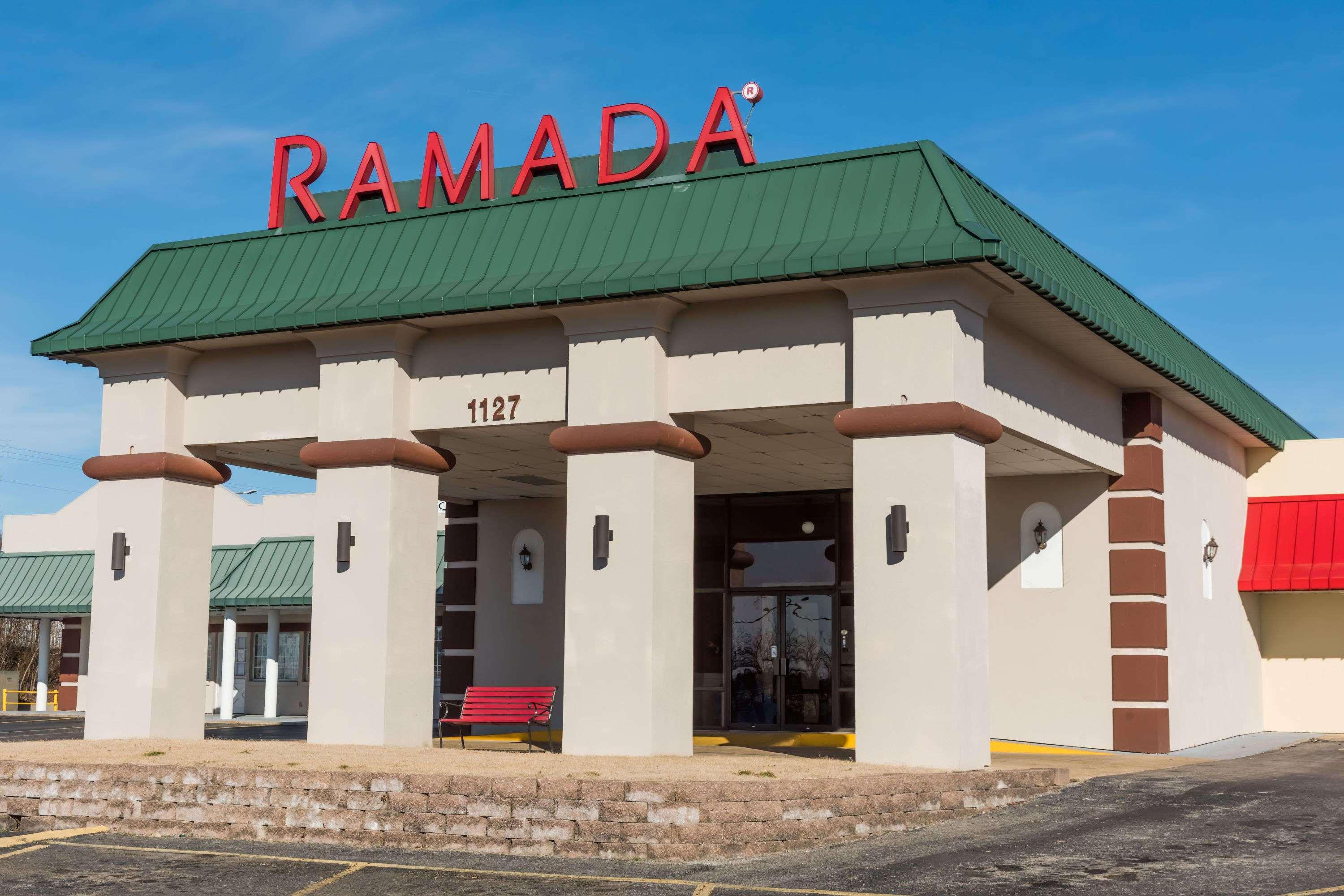 Ramada By Wyndham Mountain Home Exterior photo
